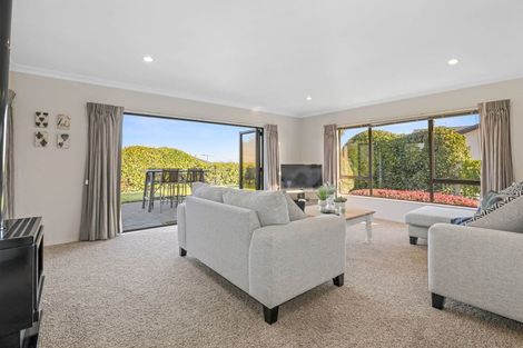 Photo of property in 2/77 Harvey Street, Waipahihi, Taupo, 3330