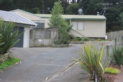 Photo of property in 182 Everglade Drive, Totara Heights, Auckland, 2105