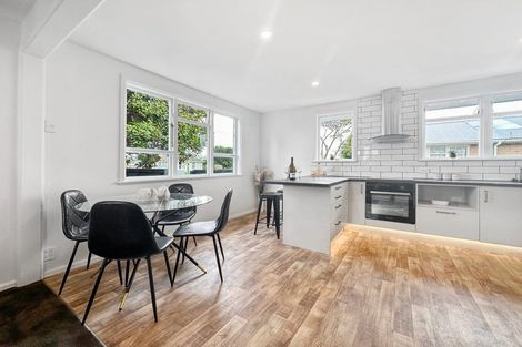 Photo of property in 39 Uxbridge Street, Redwood, Christchurch, 8051