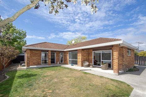 Photo of property in 33 Sylvia Street, Parklands, Christchurch, 8083