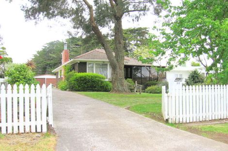 Photo of property in 82 Seymour Road, Sunnyvale, Auckland, 0612
