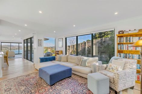 Photo of property in 8 The Track, Plimmerton, Porirua, 5026