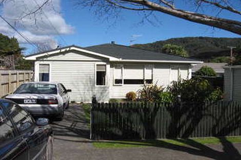 Photo of property in 27 Burden Avenue, Wainuiomata, Lower Hutt, 5014