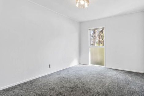 Photo of property in 19 Ravenwood Drive, Forrest Hill, Auckland, 0620