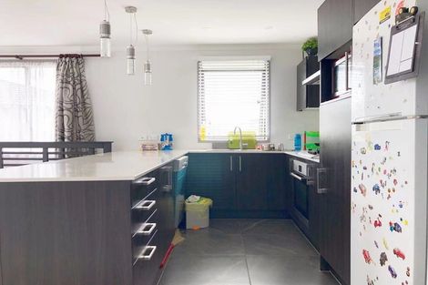 Photo of property in 2/65e Metcalfe Road, Ranui, Auckland, 0612