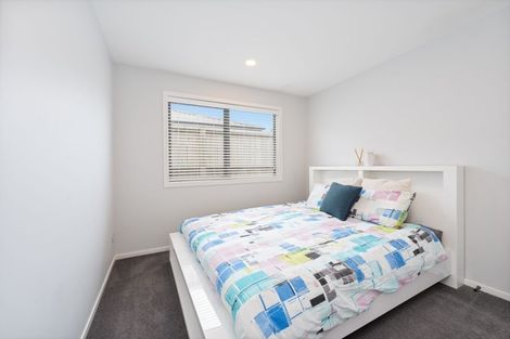 Photo of property in 24 Tarras Road, Kumeu, 0810