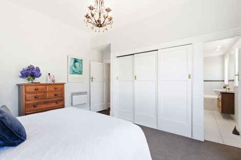 Photo of property in 15 Lucknow Terrace, Khandallah, Wellington, 6035