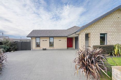 Photo of property in 24 Hakatere Road, Pegasus, 7612