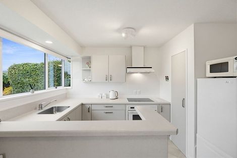 Photo of property in 8 Kennedys Bush Road, Halswell, Christchurch, 8025