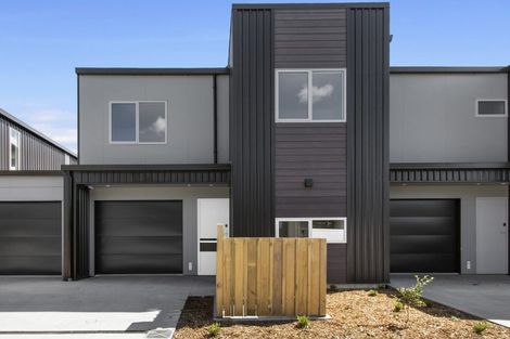 Photo of property in 4 Selkirk Lane, Hamilton Lake, Hamilton, 3204