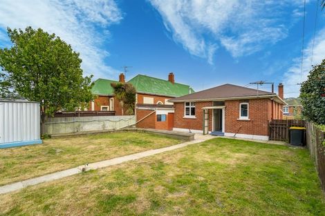 Photo of property in 129 Macandrew Road, South Dunedin, Dunedin, 9012