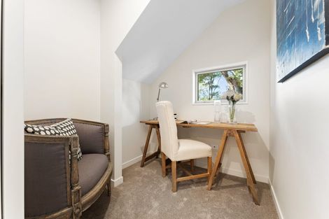 Photo of property in 43 Chamberlain Road, Massey, Auckland, 0614