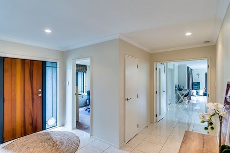 Photo of property in 1 Delta Mews Place, Clive, 4102