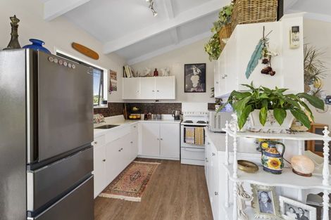 Photo of property in 33 Babbacombe Avenue, Otaki Beach, Otaki, 5512