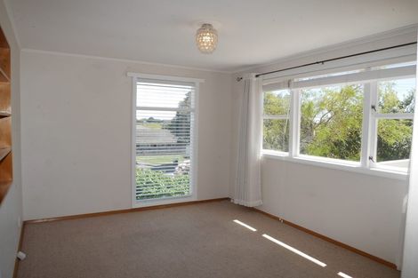 Photo of property in 24 Eatwell Avenue, Paraparaumu Beach, Paraparaumu, 5032