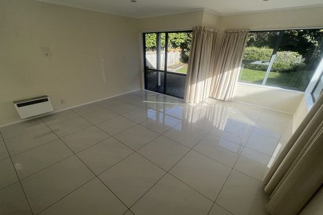 Photo of property in 122 Westchester Drive, Churton Park, Wellington, 6037