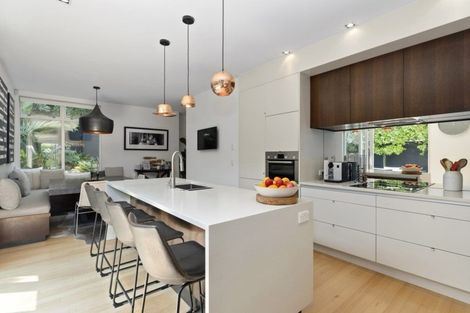 Photo of property in 8 Sylvan Park Avenue, Milford, Auckland, 0620