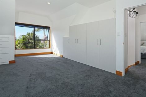 Photo of property in 22 Rimu Road, Oratia, Auckland, 0604