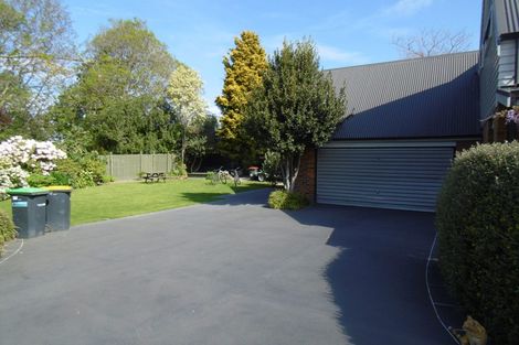 Photo of property in 82b Avonhead Road, Avonhead, Christchurch, 8042