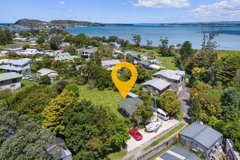 Photo of property in 33 Athenree Road, Athenree, Waihi Beach, 3177