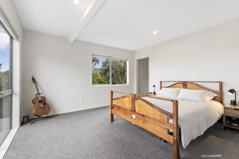 Photo of property in 8a David Crescent, Karori, Wellington, 6012