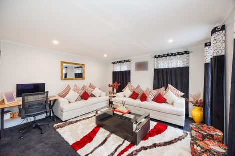 Photo of property in 9 Ivy Lane, Kelvin Grove, Palmerston North, 4414