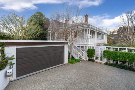 Photo of property in 73 Hinemoa Street, Birkenhead, Auckland, 0626