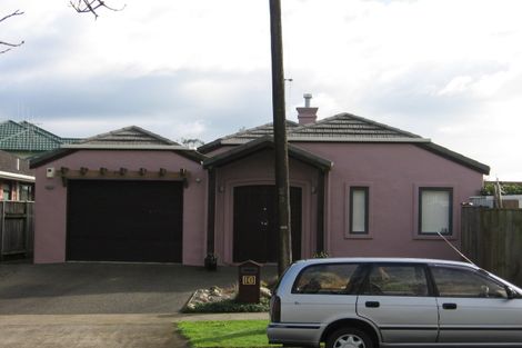 Photo of property in 16 Totara Road, Awapuni, Palmerston North, 4412