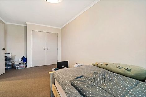 Photo of property in 18 Barnea Circle, Glen Eden, Auckland, 0602