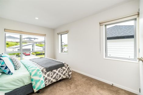 Photo of property in 106 Colonial Drive, Silverdale, 0932