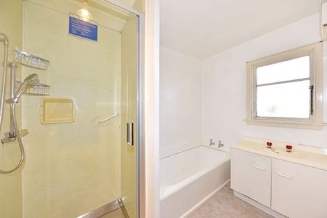 Photo of property in 29 Greendale Avenue, Avonhead, Christchurch, 8042