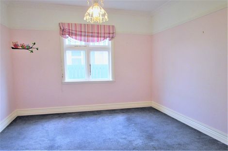 Photo of property in 194 Knights Road, Hutt Central, Lower Hutt, 5011