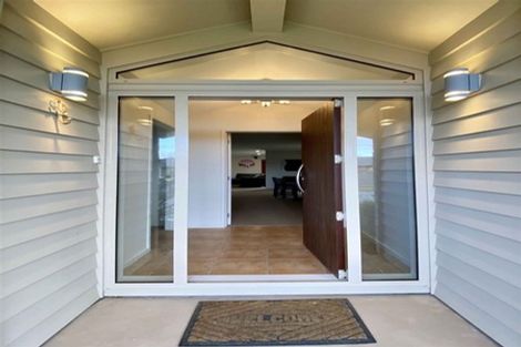 Photo of property in 34 Hoffman Court, Waikiwi, Invercargill, 9810