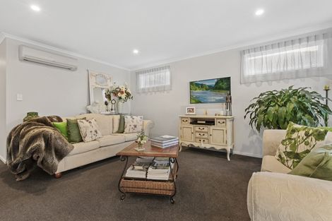 Photo of property in 11 Capstan Close, Pyes Pa, Tauranga, 3112