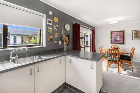 Photo of property in 2d Woodfield Avenue, Roslyn, Palmerston North, 4414