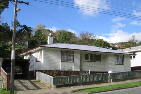 Photo of property in 200 Sievers Grove, Cannons Creek, Porirua, 5024