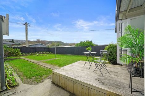Photo of property in 17 Petherick Street, Taita, Lower Hutt, 5011