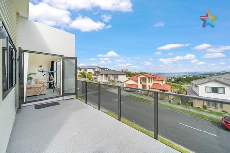 Photo of property in 93 Cedar Street, Maungaraki, Lower Hutt, 5010