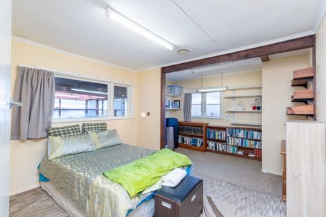 Photo of property in 15 Hay Street, Wainuiomata, Lower Hutt, 5014