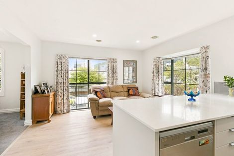 Photo of property in 16a Hobson Street, Thorndon, Wellington, 6011