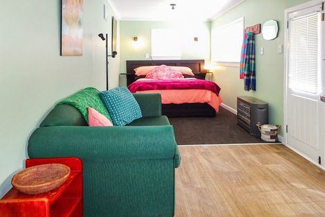 Photo of property in 36 Robinson Street, Foxton, 4814