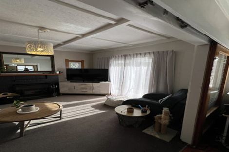 Photo of property in 24 John Street, Pukekohe, 2120