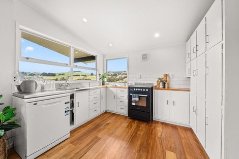 Photo of property in 307 Ruakokoputuna Road, Ruakokoputuna, Martinborough, 5781