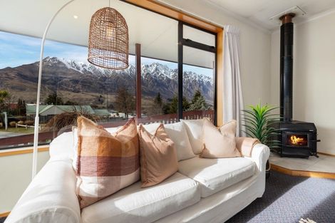 Photo of property in 8 Remarkables Crescent, Frankton, Queenstown, 9300