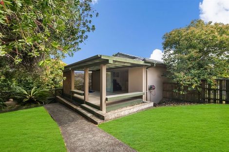 Photo of property in 38a Sunnynook Road, Sunnynook, Auckland, 0620