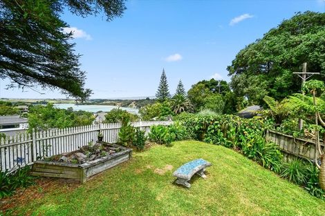 Photo of property in 196 Wade River Road, Wade Heads, Whangaparaoa, 0932