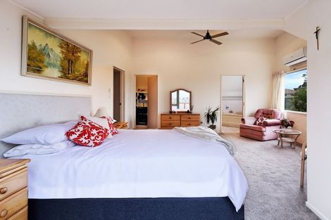 Photo of property in 79 Royal Road, Massey, Auckland, 0614