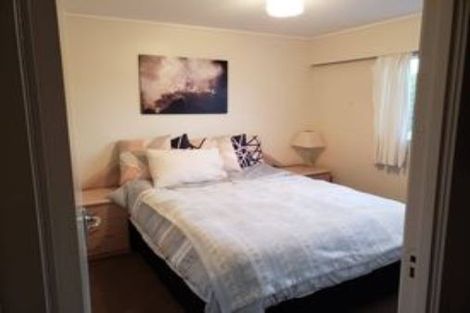 Photo of property in 88 Chivalry Road, Glenfield, Auckland, 0629