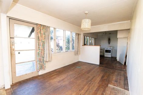 Photo of property in 9 Front Miranda Road, Waitakaruru, Thames, 3576