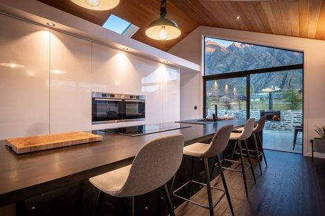 Photo of property in 7b Rannoch Drive, Jacks Point, Queenstown, 9371